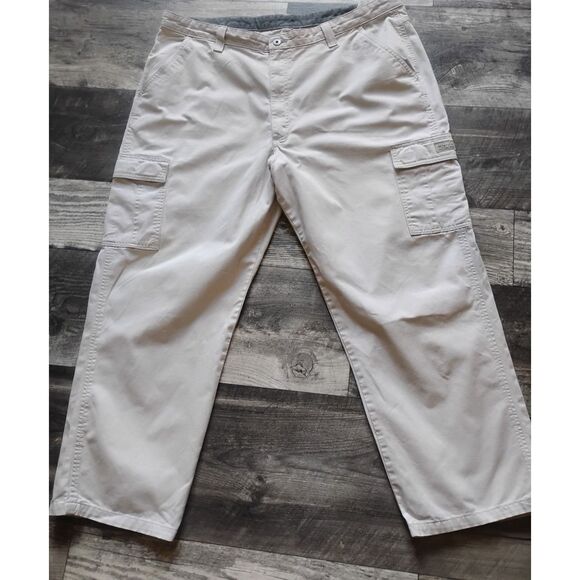 VF Jeanswear Men's Size 42X30  Beige Cargo Pants - Picture 1 of 8